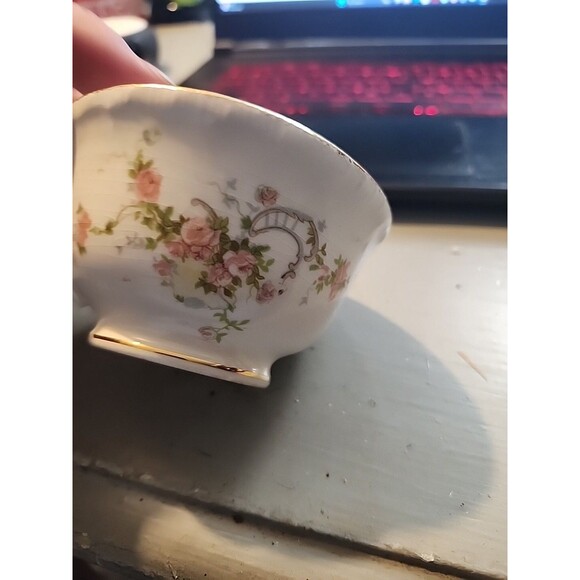Vintage Pope-Gosser China Tea Cup – Floral Gold Trim – Elegant Collectible - Picture 4 of 10
